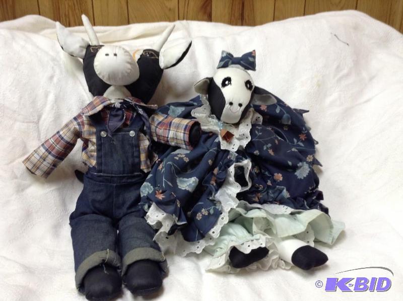 2 Stuffed Cows
