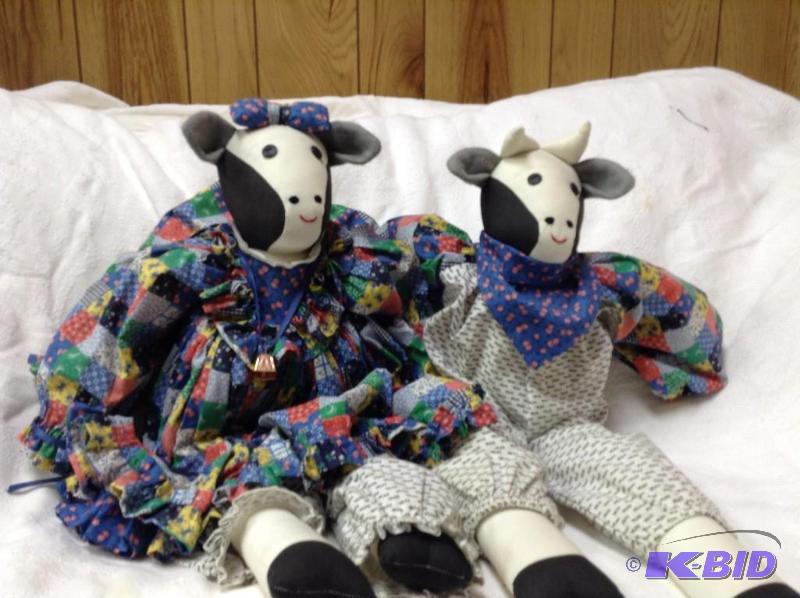 2 Stuffed Cows
