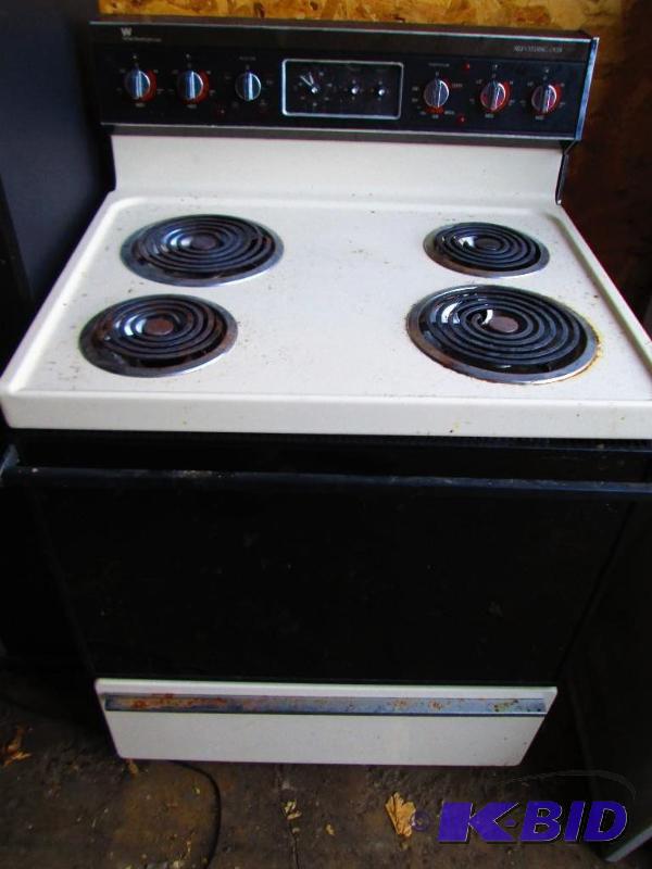White Westing House self cleaning oven, inter...