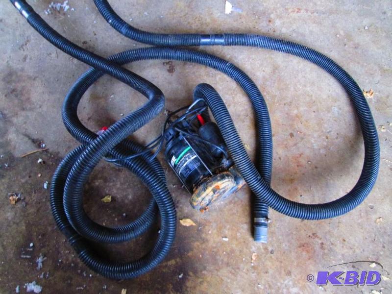 Wayne 12 HP cast iron sump pump with hose...