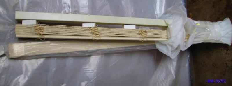 New high quality blind, measures 50&quot wid...