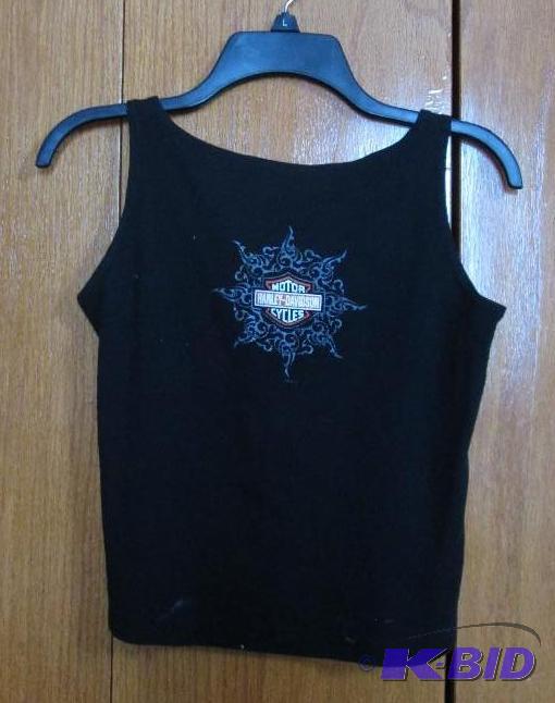 lot 2 image: Harley Davidson Motor Cycles black tank top w...