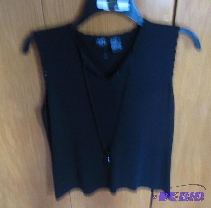 lot 26 image: Finity Studios black tank top with with spark...