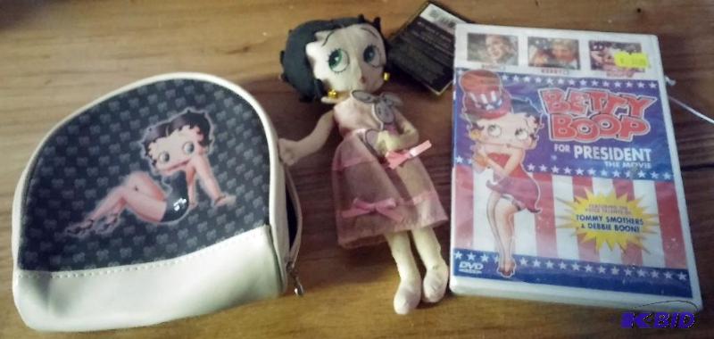 lot 27 image: Lot of Betty Boop collectables...