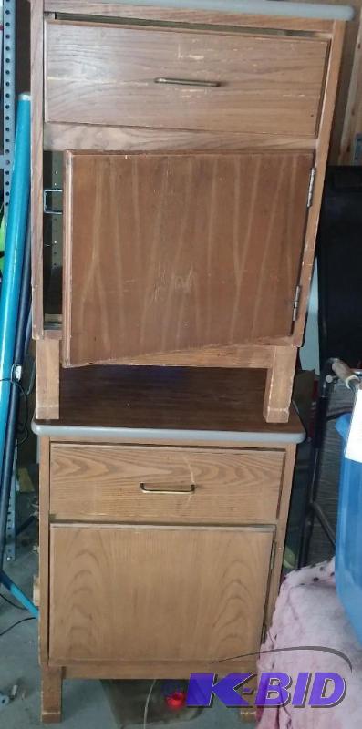 Set of 2 Bed sode table, heavy, complete...