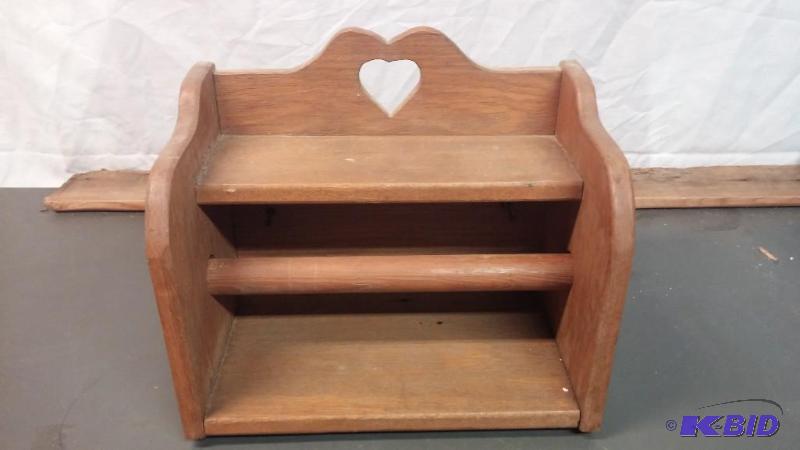 HEAVY Papertowle holder with shelf...