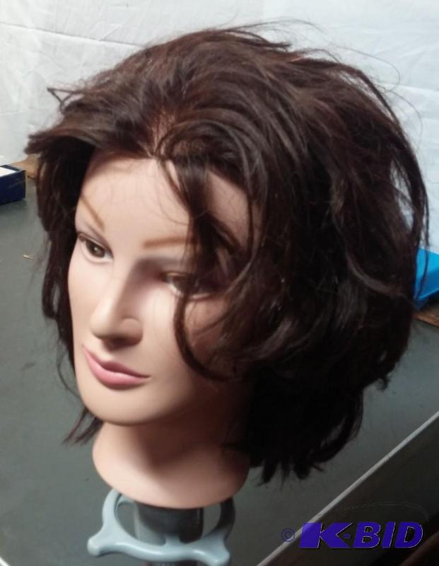 lot 2 image: Student Hair Dresser Manikin Head, real hair...