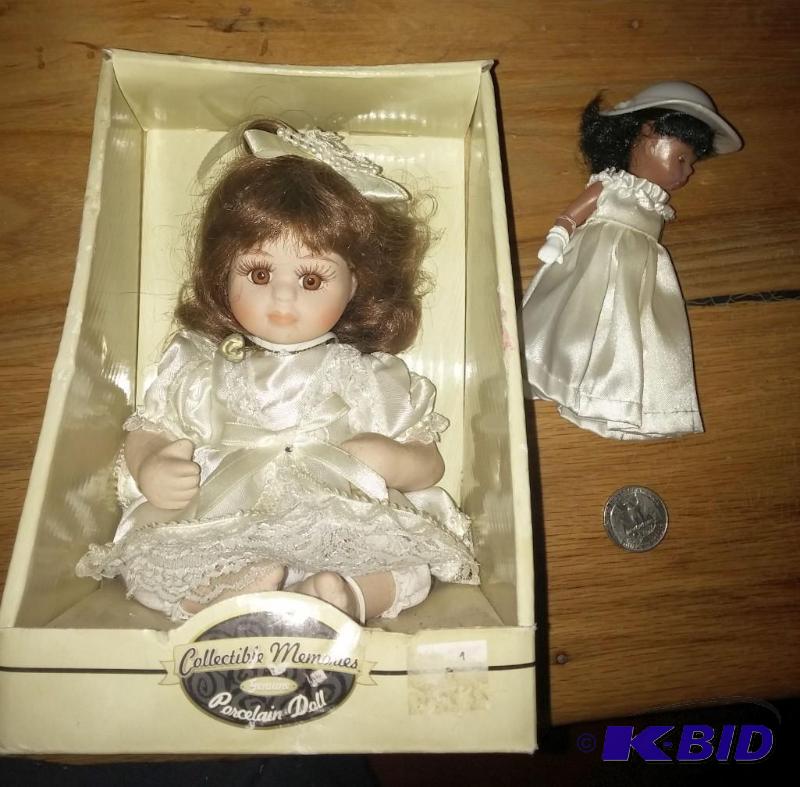 lot 43 image: Lot of 2 Small Porcelain Dolls...