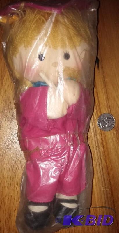 lot 45 image: Vintage Graduation Precious Moments Doll...