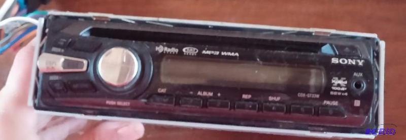 Sony Auto Car CD Player...