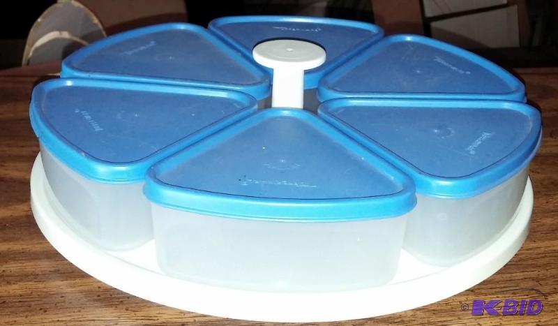 Tupperware Lazy Tringle Containers, spins...