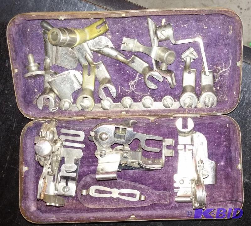 Large lot of Vintage White Sewing Machine Fee...