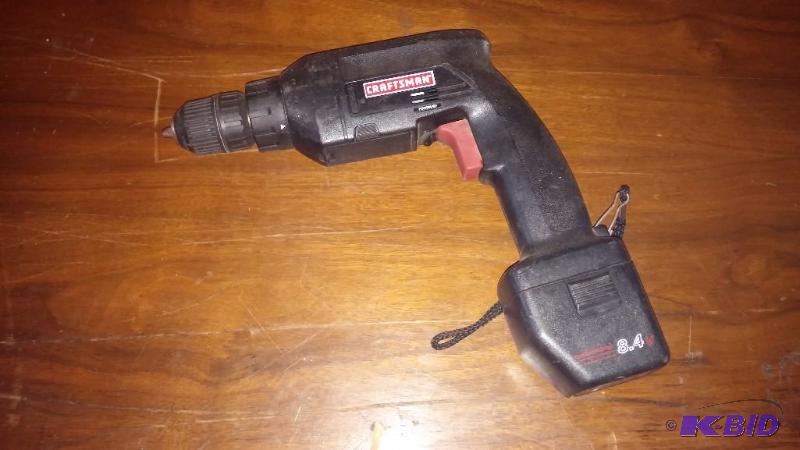 Craftsmen Cordless drill...