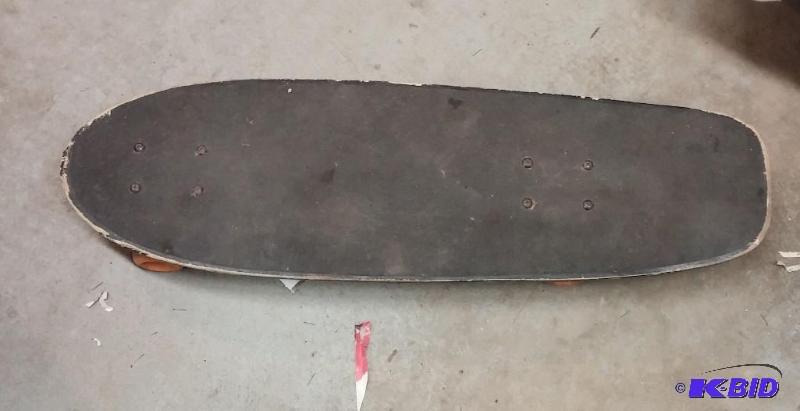 Vintage 1997 TAZ Skate Board...