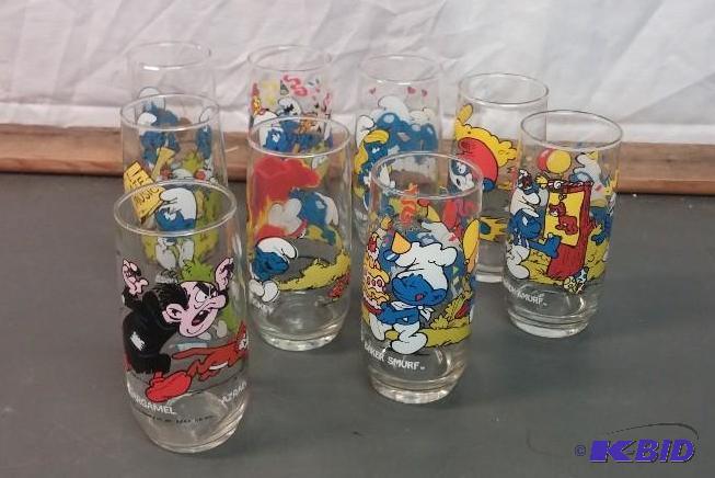 Complete Set of Vintage Smurf Glasses...