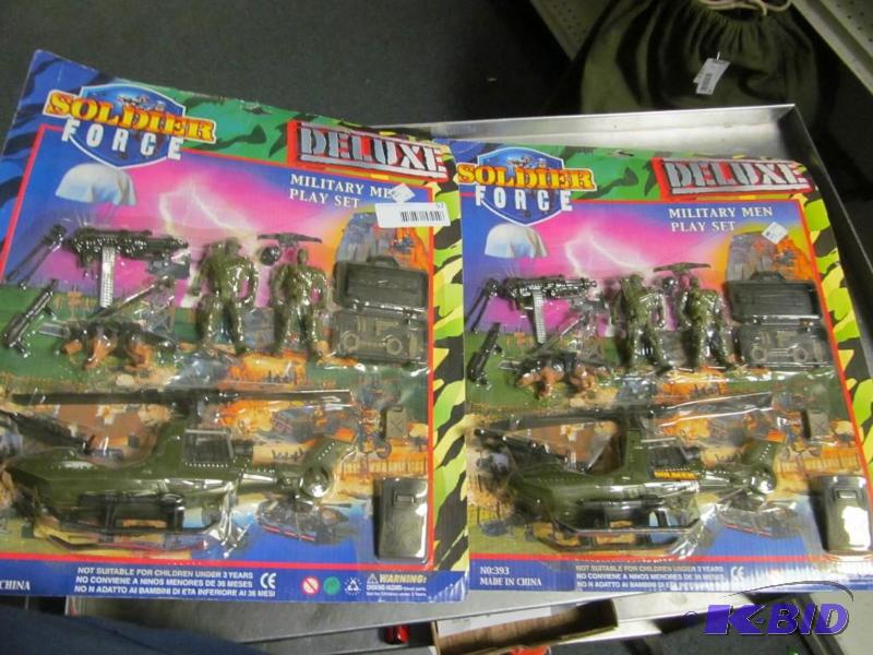 lot 57 image: Lot of 2 soldier  force play set