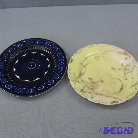 lot 111 image: Antique & Finland Plates