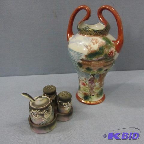lot 139 image: Geisha Vase, Dragonware