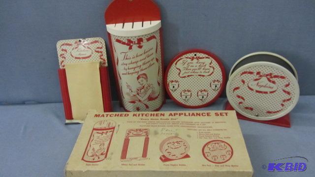lot 28 image: Vintage Red Kitchen Plastic