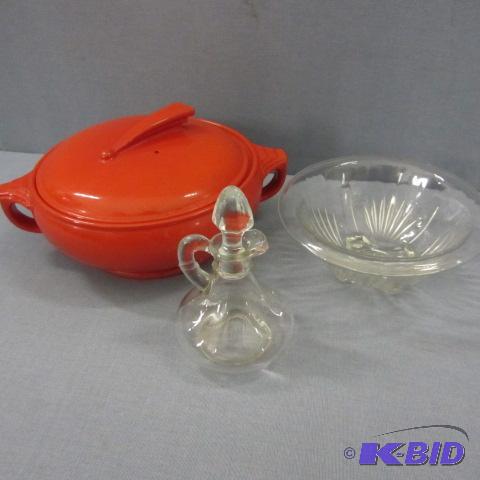 lot 39 image: Halls Casserole