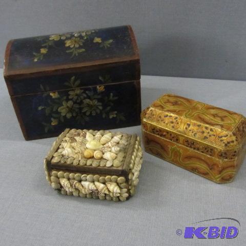 lot 40 image: Fancy Dresser Boxes