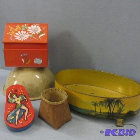 lot 41 image: Tin, Birch Bark, Texasware