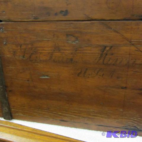 lot 5 image: Immigrant Trunk