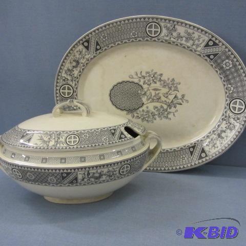 lot 80 image: Soup Tureen, Platter