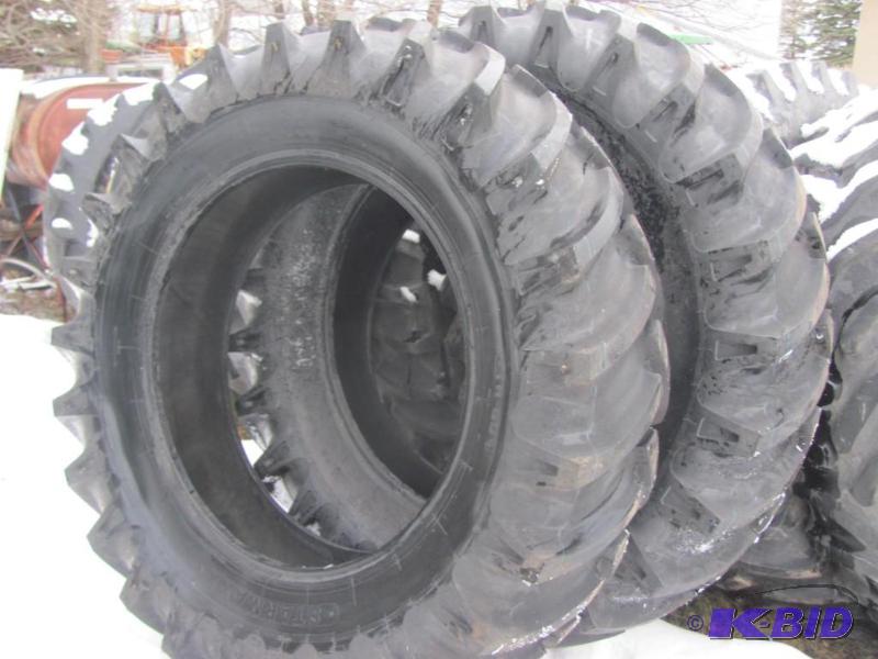 2 New  Starmax Tires