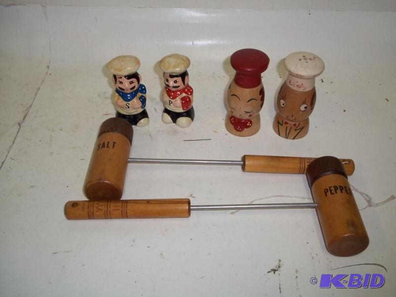 3 PAIR OF SALT AND PEPPERS SHAKERS   PORCELAI...
