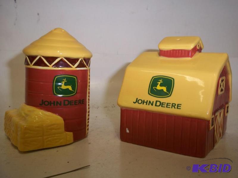 PORCELAIN JOHN DEERE BARN AND SILO SALT AND P...