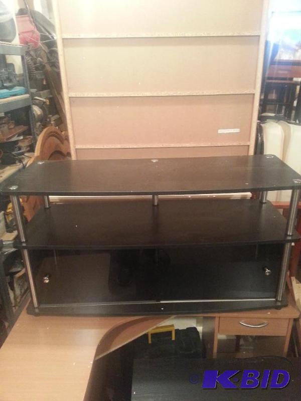 Entertainment Center With 2 Glass Doors