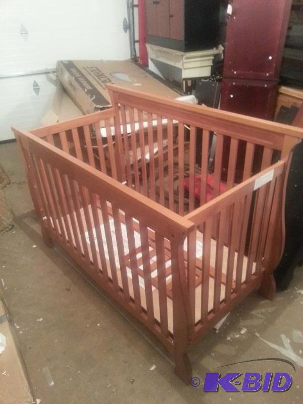 Carrara 4 in 1 Fixed Side Convertible Crib