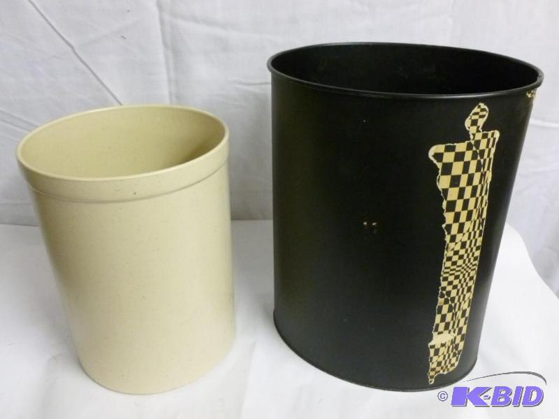 2 Waste Baskets