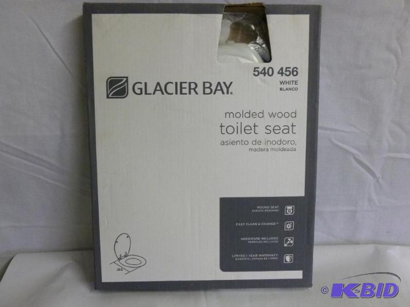 New in Box Round Toilet Set