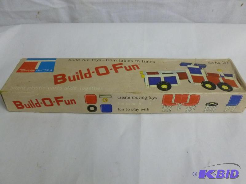 Vintage Toy -- 1965 -- Build-O-Fun - Collectible TUPPERWARE TOYS
