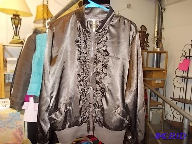 Ladies size 2X Brown Ruffles Satin Look Jacke...