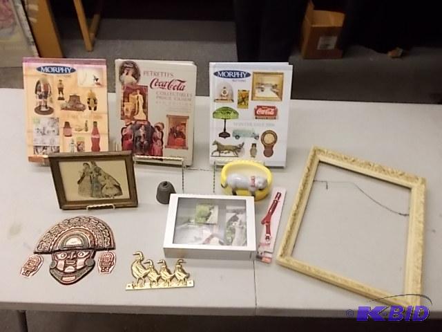 Coca Cola Collectible Price Guide, Easels, Pi...