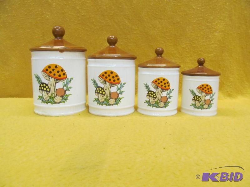 lot 124 image: Canister Set