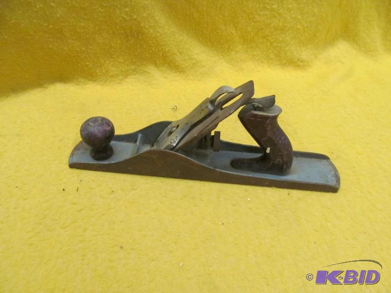 lot 131 image: Tool