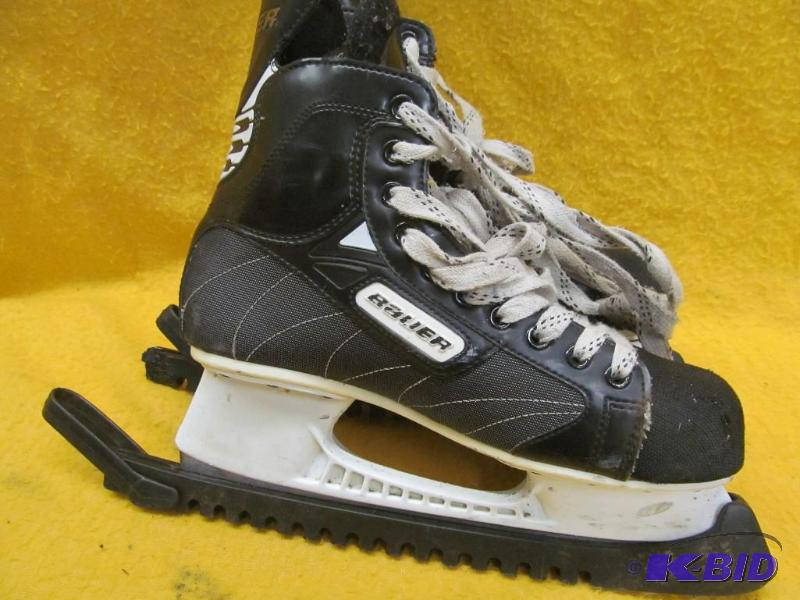 lot 148 image: Hockey