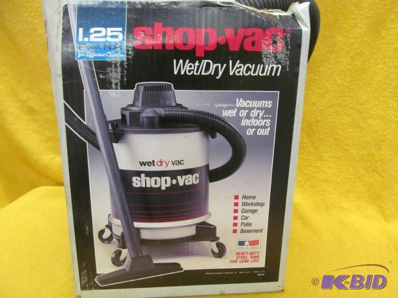 lot 166 image: Vacuum