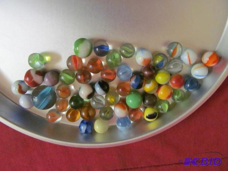 lot 214 image: Marbles
