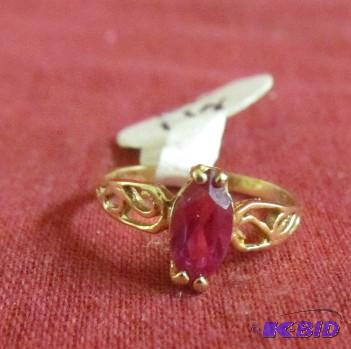 lot 215 image: Ring