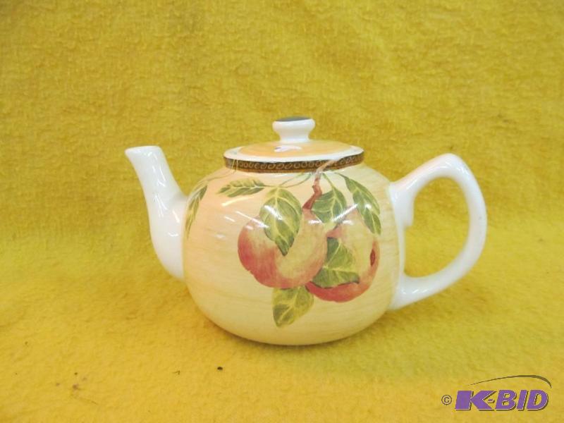 lot 34 image: Teapot