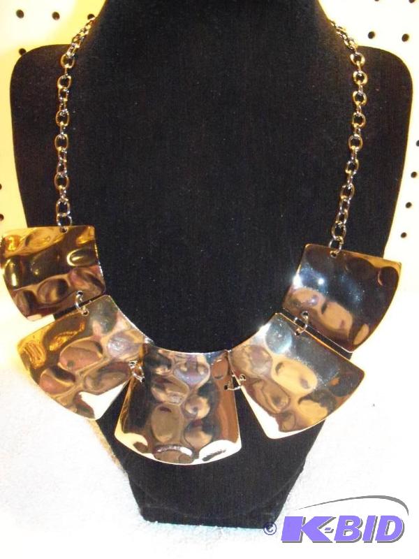 Metal Necklace and Earring set