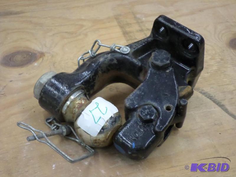 Pintle Hitch With 2 516&quot Ball...