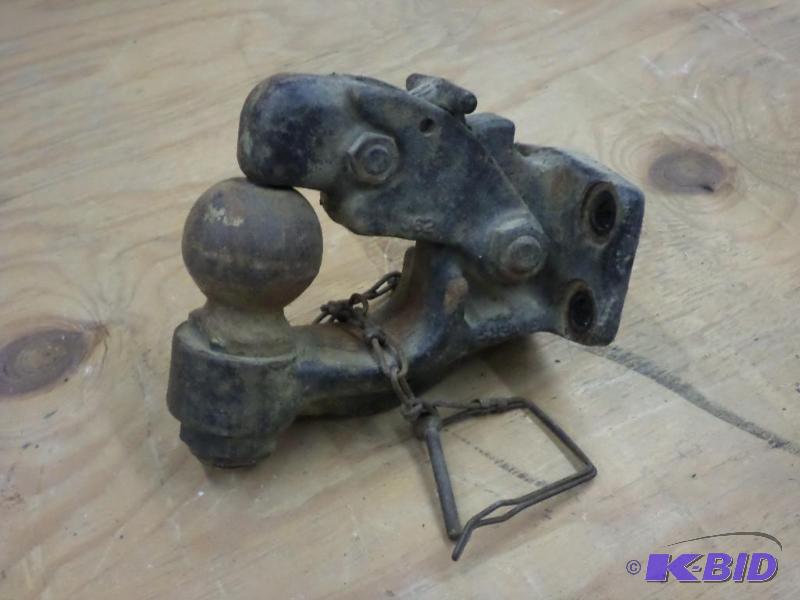 Pintle Hitch With 2 516&quot Ball...