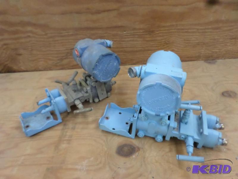 (2) Rosemount 12-45Volt Regulator Pumps...