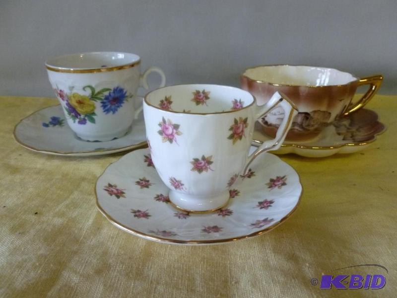 lot 102 image: Lot of three vintage hand painted porcelain c...
